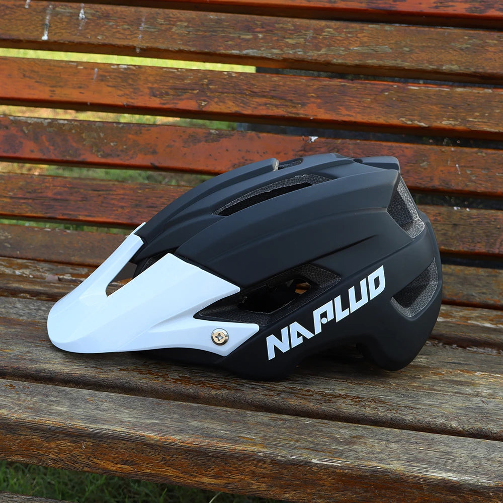 PeakGuard MTB Helmet – Lightweight, Safety-Certified for DH & Cross-Country Riders AXSSIBLZ