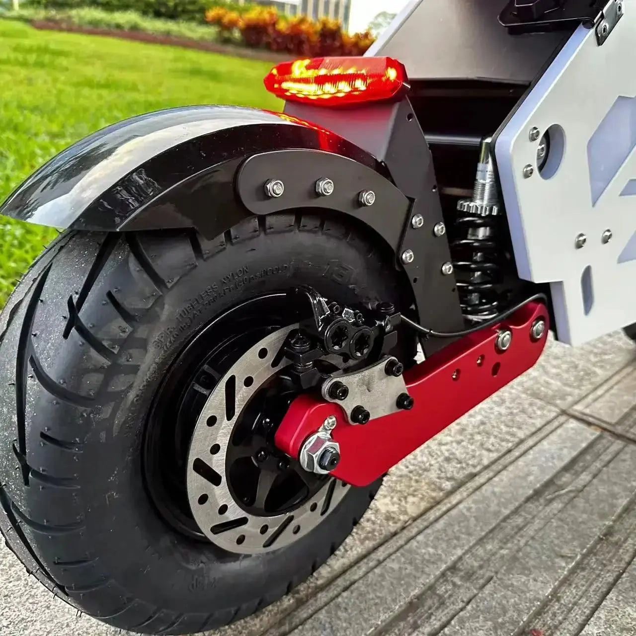 Black Eshiner Off-Road Electric-Motorcycle rear tires