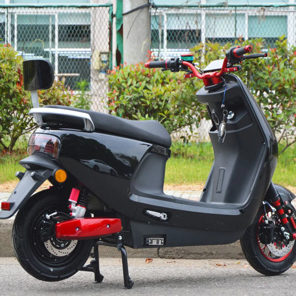 TurboCharge 010-C 72V 35A Lithium Battery – High-Power Electric Moped Scooter AXSSIBLZ