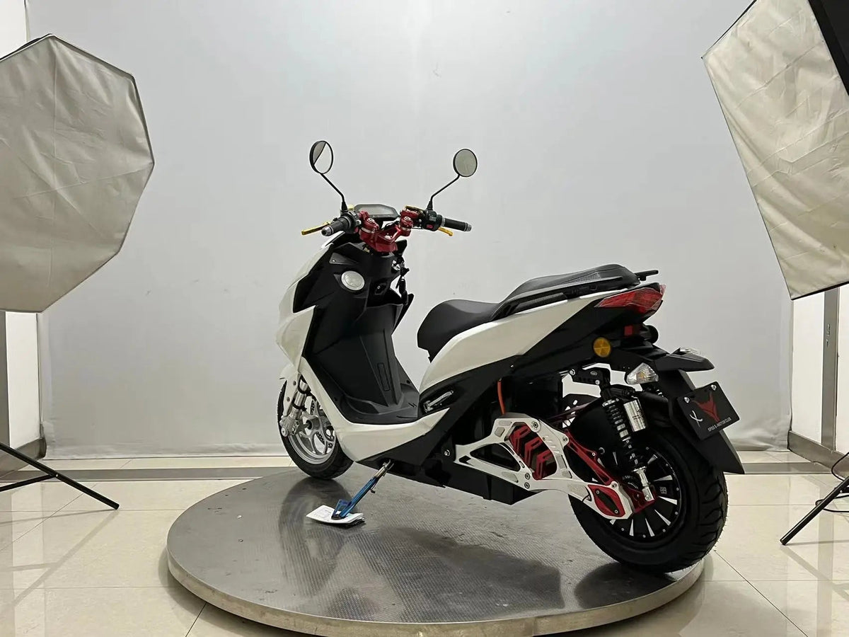 2023 2000W High Speed 2 Wheel Electric Motorcycle Scooter for Adult AXSSIBLZ