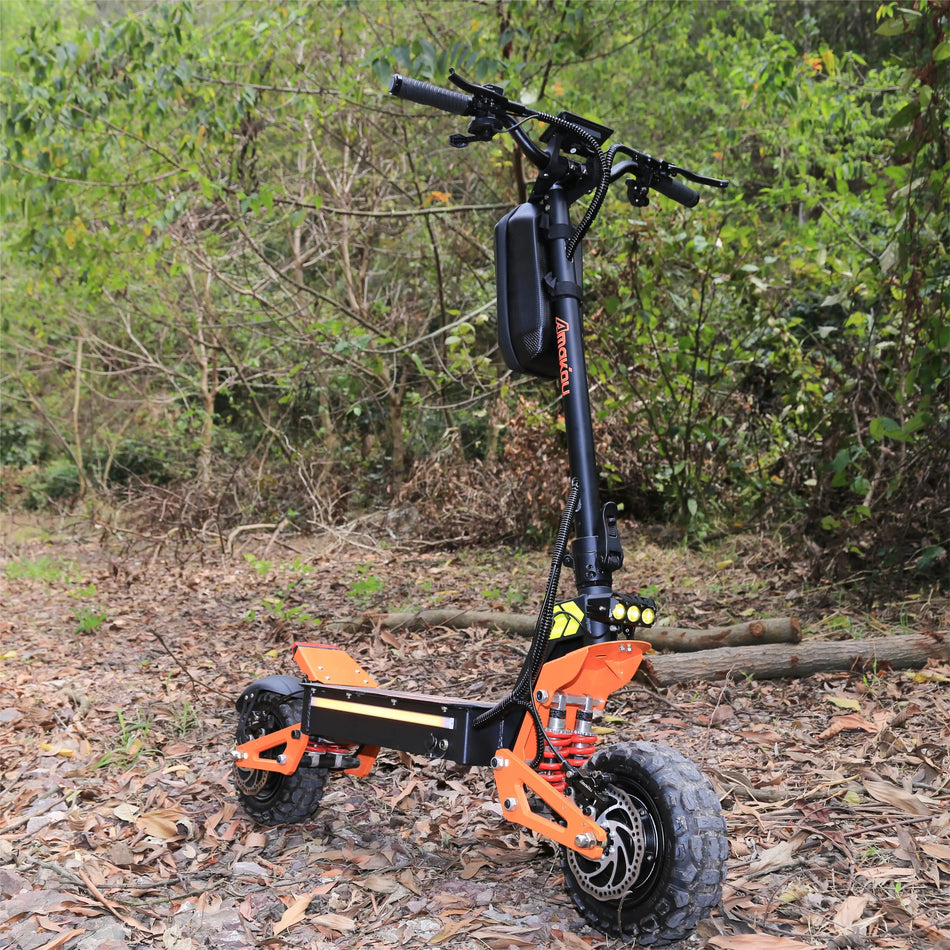 X5 6000W Dual Motor Eelectric Scooter in China Stock 60v 40ah Large Battery Remote Scooter with Seat 11-inch Tires AXSSIBLZ