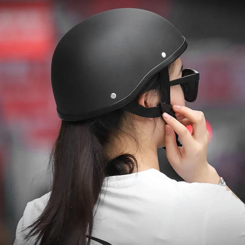 Motorcycle Helmet hat Unisex All-Season E-Bike Helmet  Coverage with 3C Certification & HD Visor for Summer Riding AXSSIBLZ