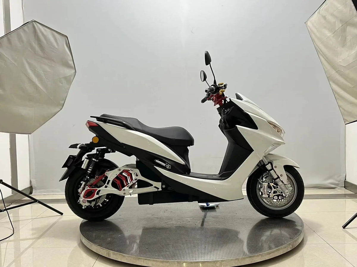 2023 2000W High Speed 2 Wheel Electric Motorcycle Scooter for Adult AXSSIBLZ