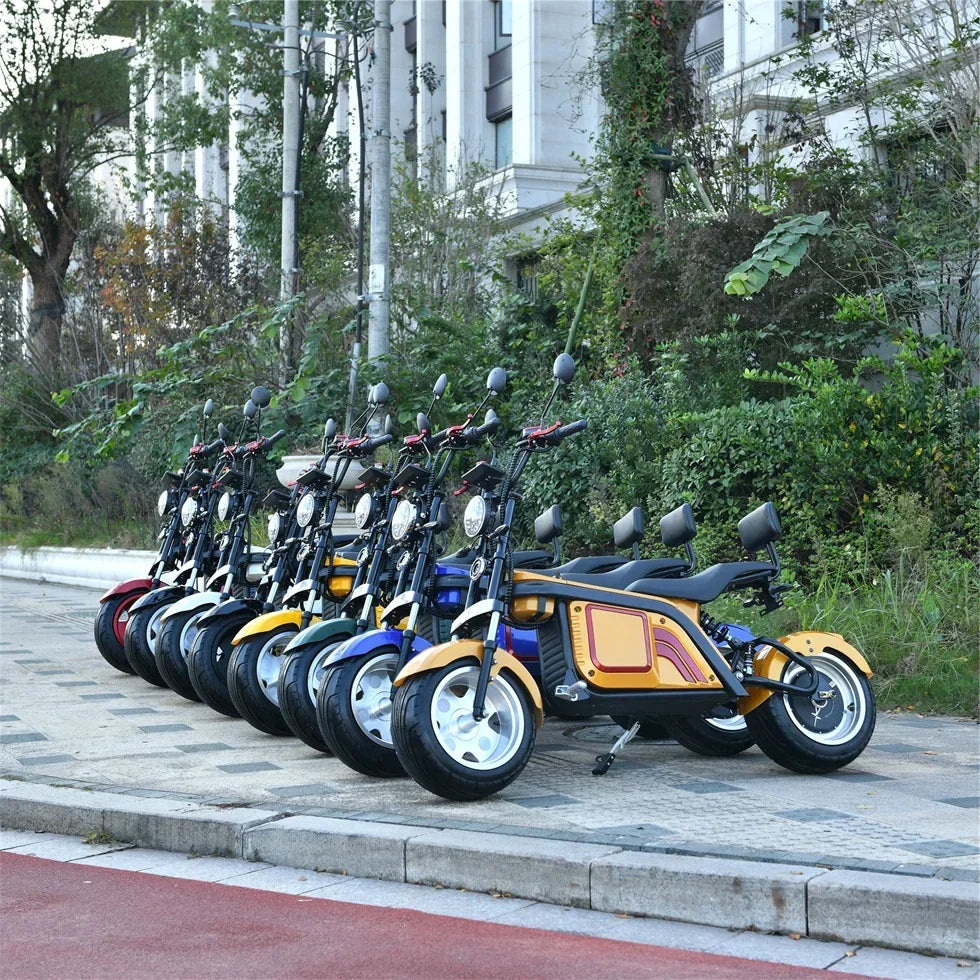 TurboCruiser 10000W – Modern Hulk CityCoco Electric Moped Scooter W/ Alloy Frame AXSSIBLZ