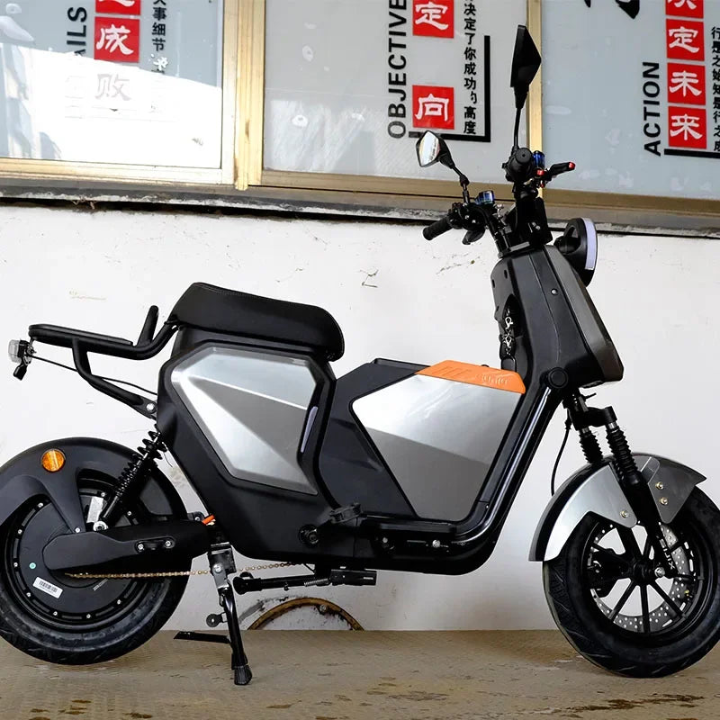 U3-1 EV 450 Watts Off-Road Electric Moped Scooter AXSSIBLZ