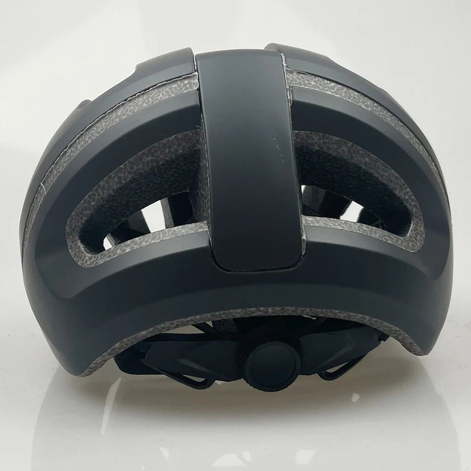 Air Cycling Helmet Safety Hat Outdoor Bicycle Mountain Bike Helmet Cycling Equipment Light Mountain Road Bike Helmet Cascos AXSSIBLZ